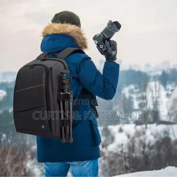 Camera Bag With Partitions and Laptop Space · Photo 2