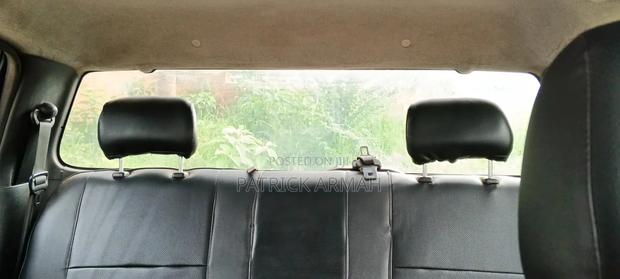 Isuzu D-MAX 2014 White · Photo 8