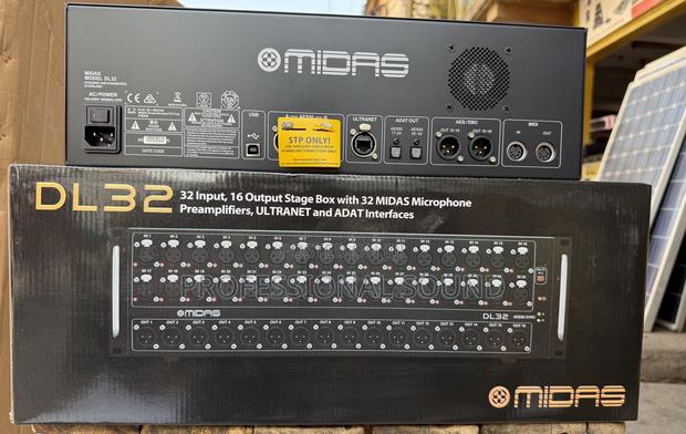 Midas Dl32 32 Input, 16 Output Stage Box. · Photo 2
