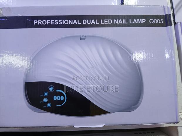Professional Dual Led Nail Lamp · Photo 1