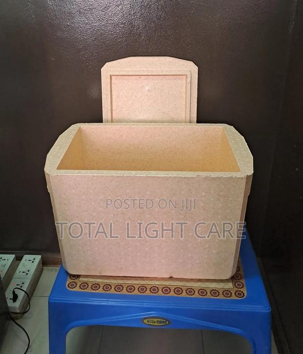 Fishing Ice Chest Size Two · Photo 2