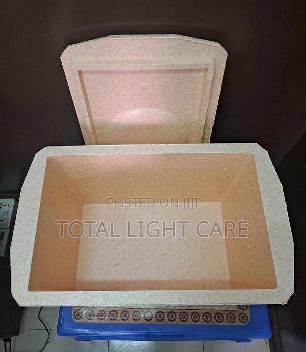 Fishing Ice Chest Size Two · Photo 3