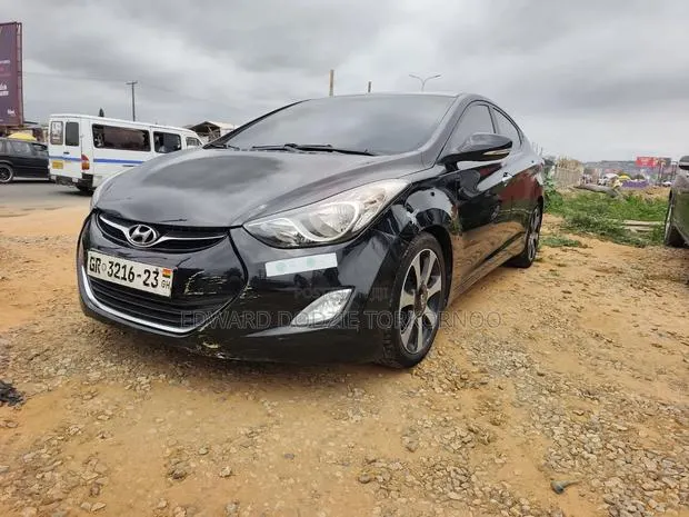Hyundai Avante 2013 Black · Photo 1
