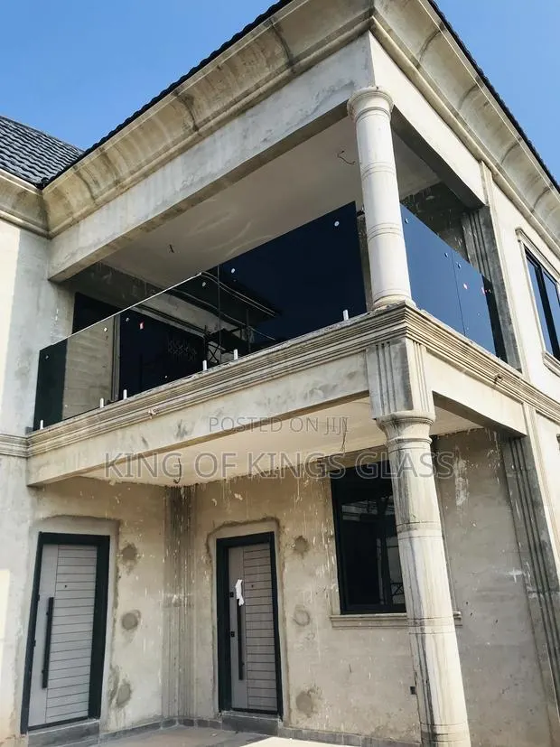 Frameless Balusters · Photo 1