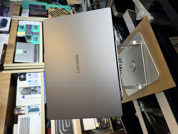 Laptop Lenovo Ideapad 3 16GB Intel Core I5 SSHD (Hybrid) 512GB · Photo 2