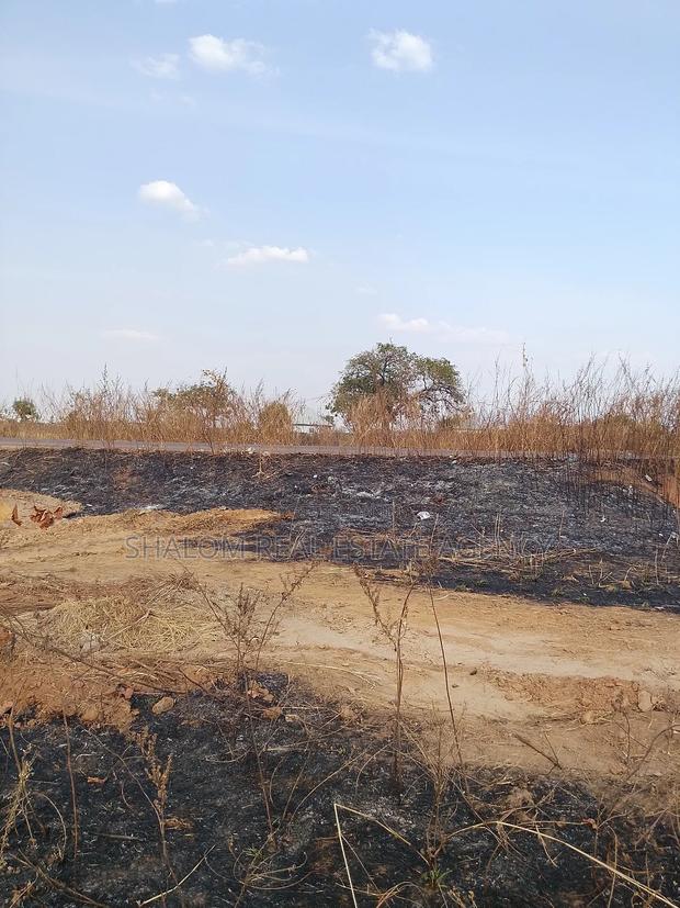 A Strategic One Acre Land at Bavim for Sale · Photo 5