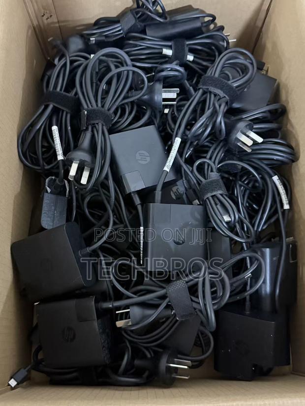 Home Used Hp Type C Laptop Chargers · Photo 1