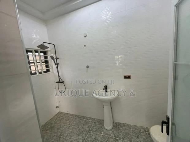 3bdrm Bungalow in Oyarifa for sale · Photo 3