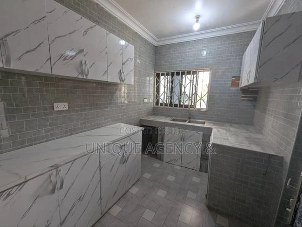 3bdrm Bungalow in Oyarifa for sale · Photo 7