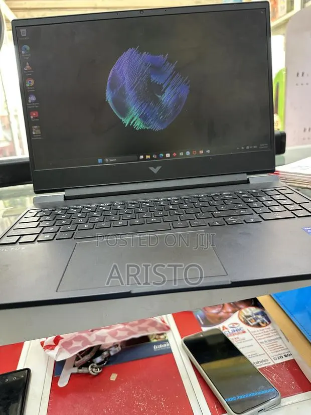 Laptop HP Victus 16 16GB Intel Core i7 HDD+SSD 1T · Photo 1