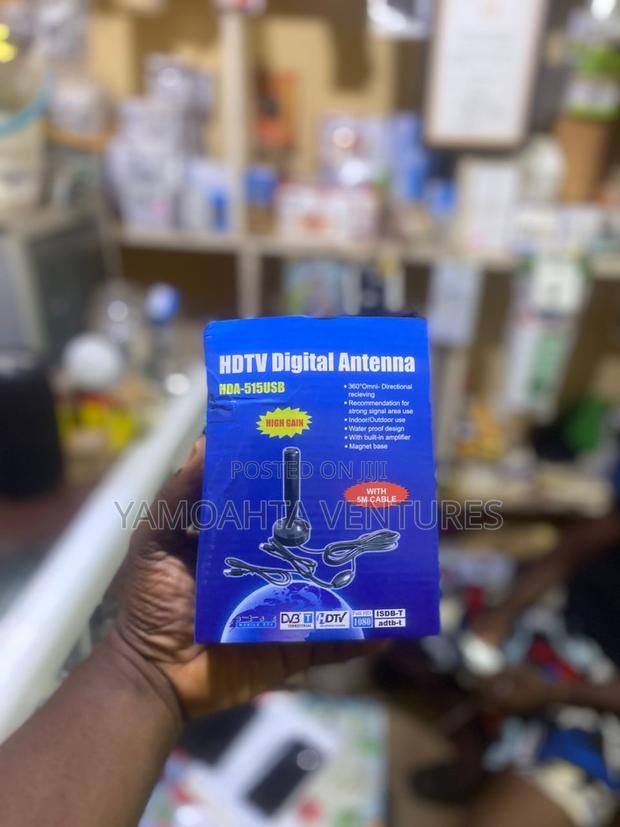 HDTV Digital Antenna · Photo 1