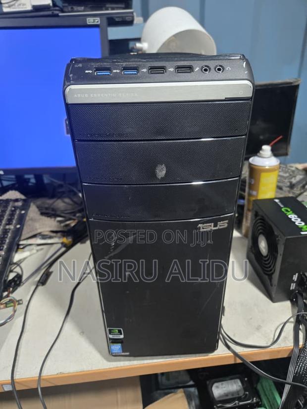 Laptop Dell Latitude 7390 8GB Intel Core i5 HDD 500GB · Photo 3