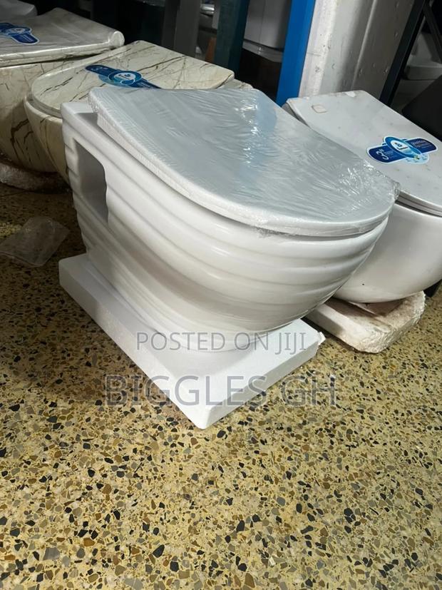 Concealed Wc · Photo 1