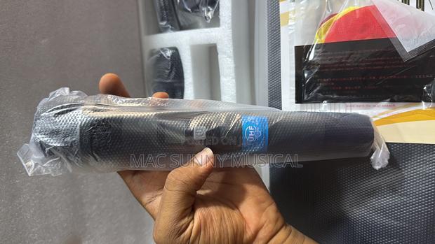 Winford U-2023 Wireless Microphone · Photo 3
