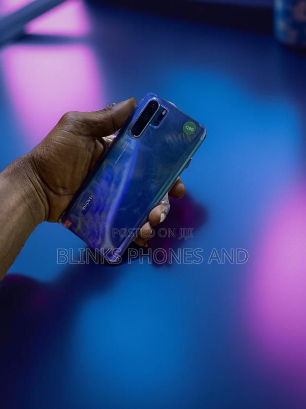 Huawei P30 Pro 128 GB Blue · Photo 2
