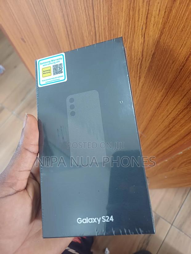 New Samsung Galaxy S24 256 GB Black · Photo 3