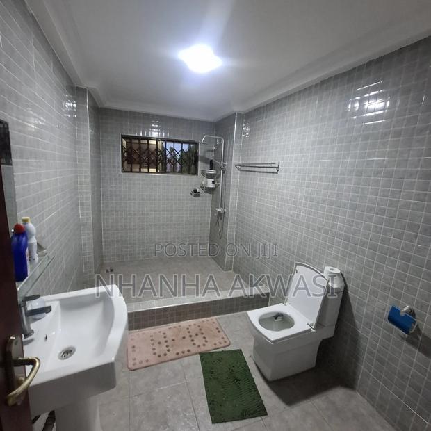 3bdrm Apartment in Lashibi Klagon Ndc, Sakumono for rent · Photo 4