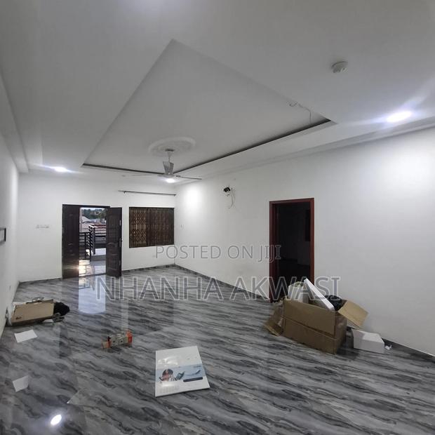 3bdrm Apartment in Lashibi Klagon Ndc, Sakumono for rent · Photo 5