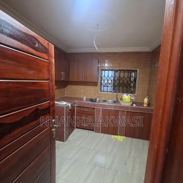 3bdrm Apartment in Lashibi Klagon Ndc, Sakumono for rent · Photo 7