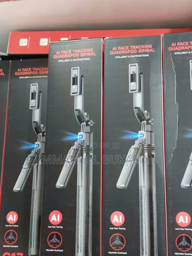 C17 Ai 360 Selfie Stick And Tripod · Photo 1