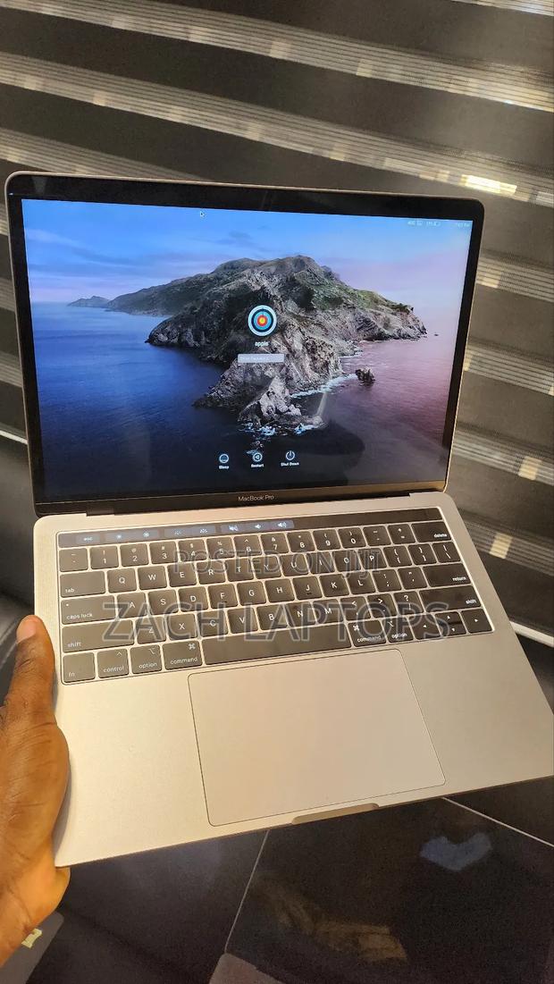 Laptop Apple MacBook 2018 8GB Intel Core I7 SSD 512GB · Photo 4
