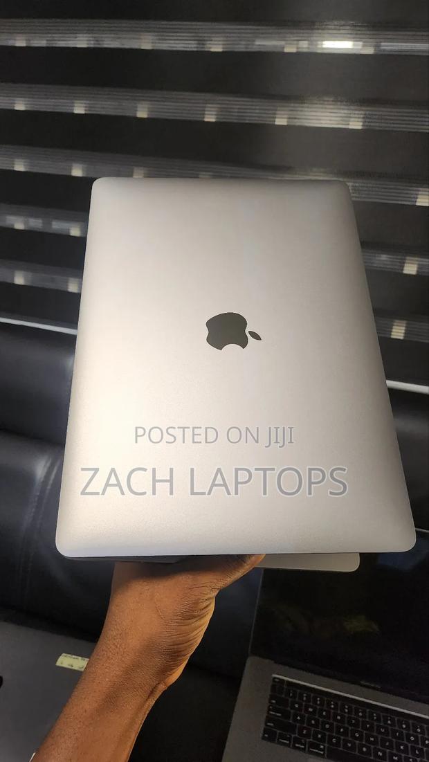 Laptop Apple MacBook 2018 8GB Intel Core I7 SSD 512GB · Photo 5