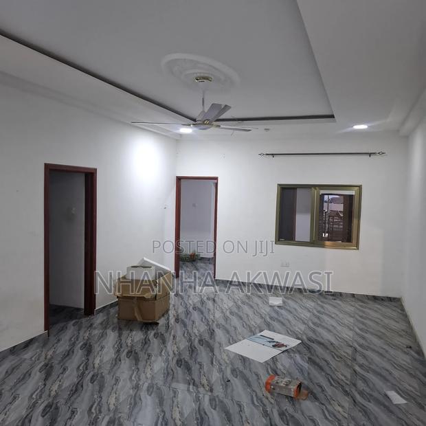 3bdrm Apartment in Lashibi Klagon, Sakumono for rent · Photo 3