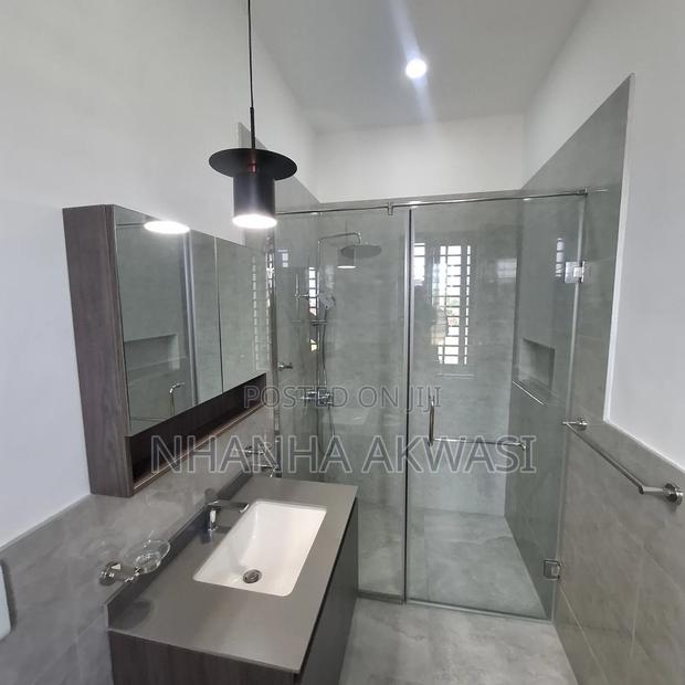 4bdrm House in Community 18 Spintex, Sakumono for rent · Photo 2