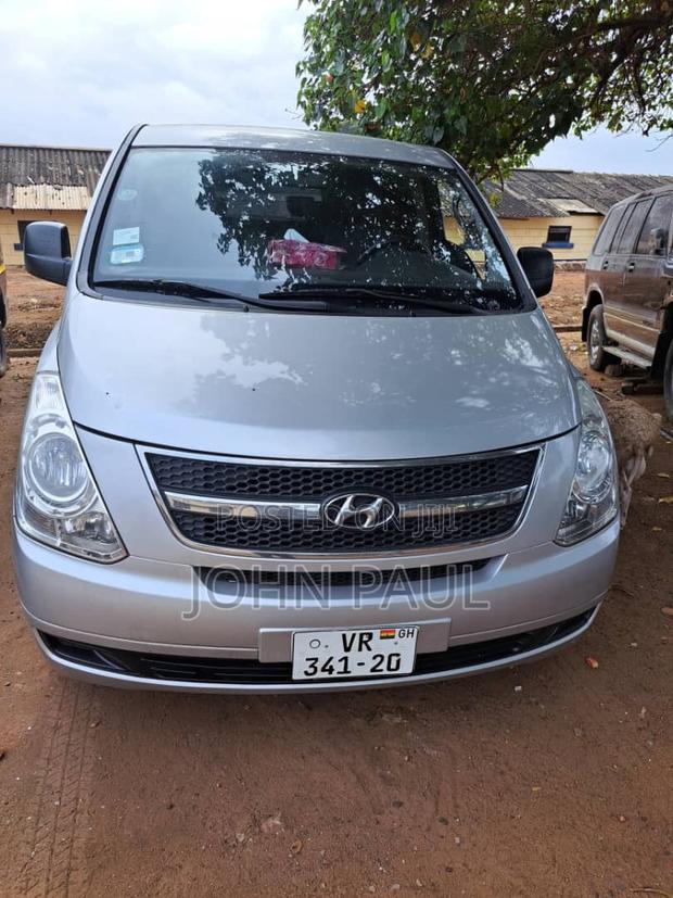 Hyundai Starex 2015 Grey · Photo 6
