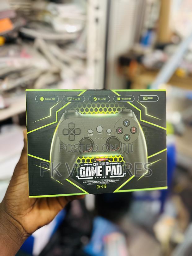 Game Pad Controller Ch-019 · Photo 1