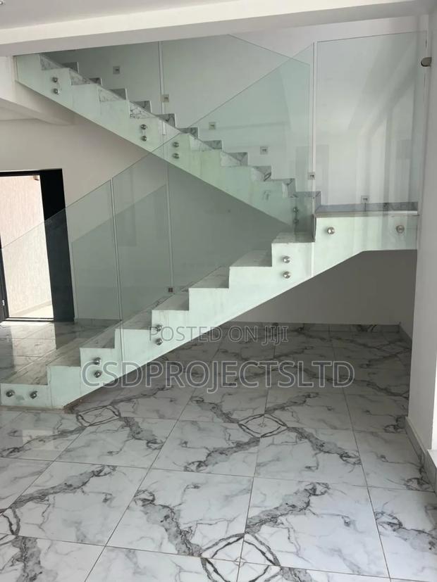 Best Glass Aluminum Work Professional · Photo 1