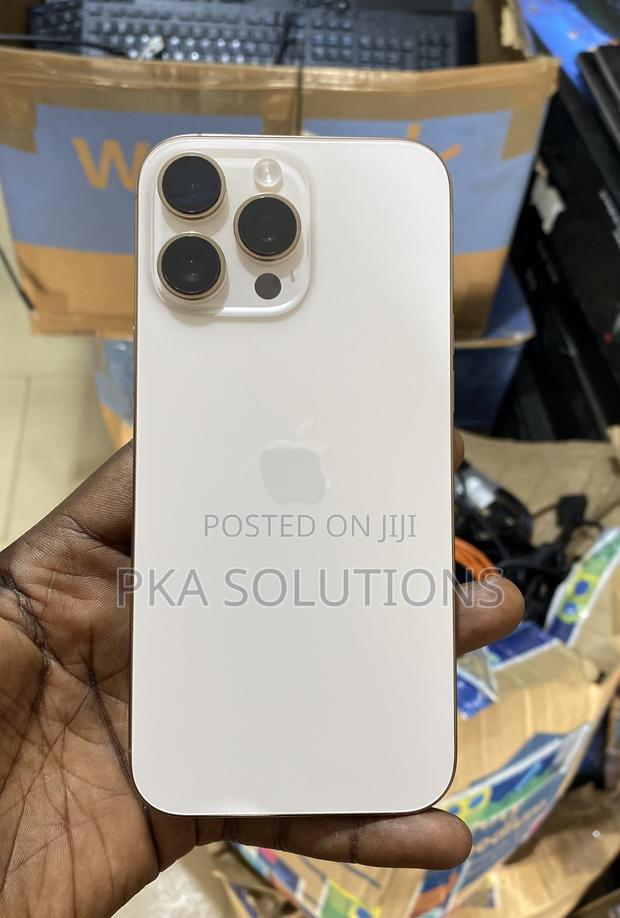 Apple iPhone 16 Pro Max 256 GB Rose Gold · Photo 5