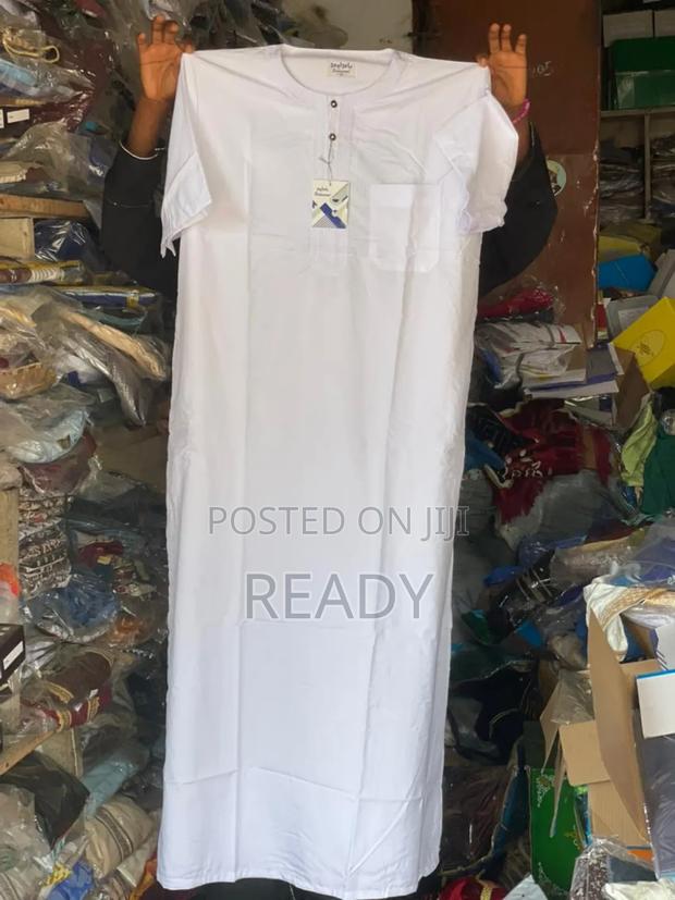 White Jalabiya (Shortsleeves) · Photo 1