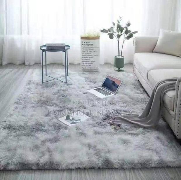 New Hot Selling Fluffy Carpet 170 X270cm · Photo 1