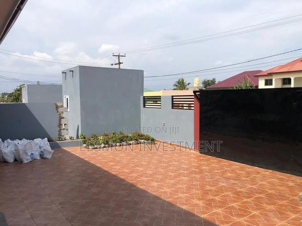 3bdrm Bungalow in Lesmon Investment, East Legon for sale · Photo 5