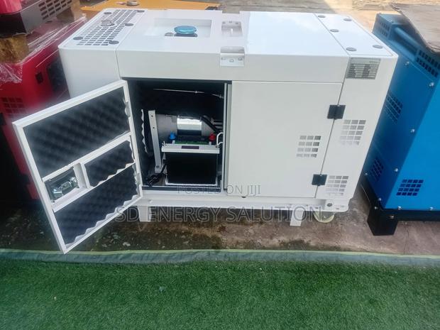 Perkins Commercial Diesel Generator · Photo 1