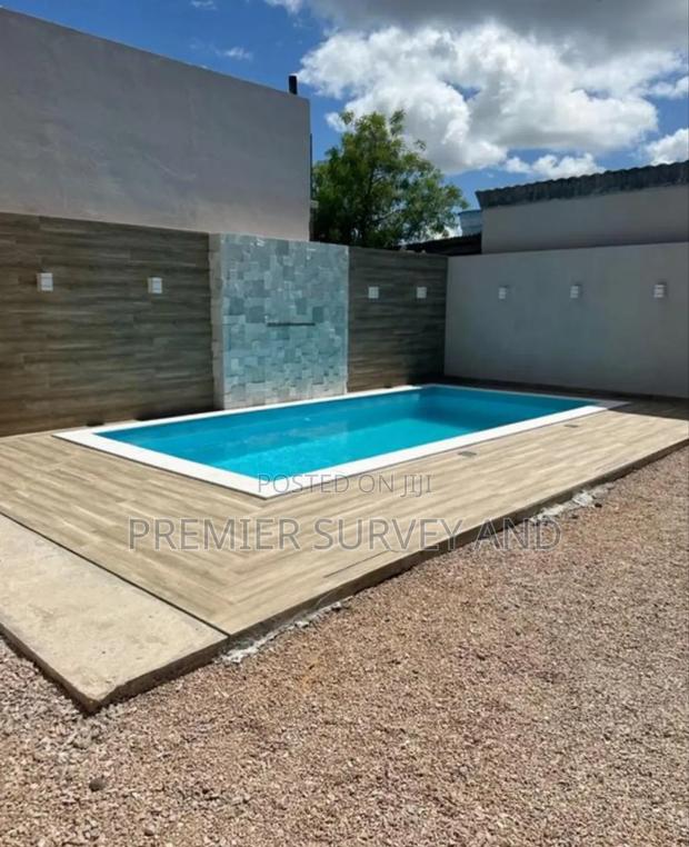Swimming Pool Builders · Photo 3