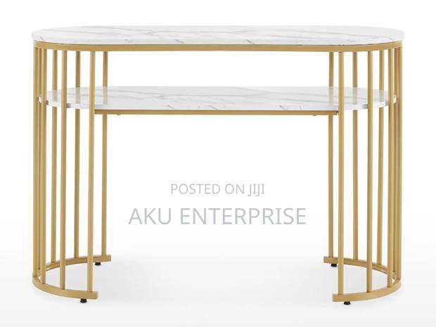 Nail Pedicure Table · Photo 2