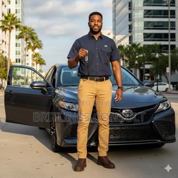 Trusted Airport Pick Up Drive Services Available Book Now! · Photo 1
