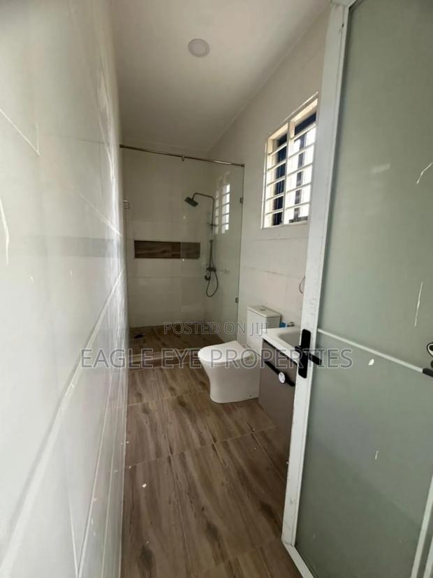 4bdrm House in Sakumono for sale · Photo 4