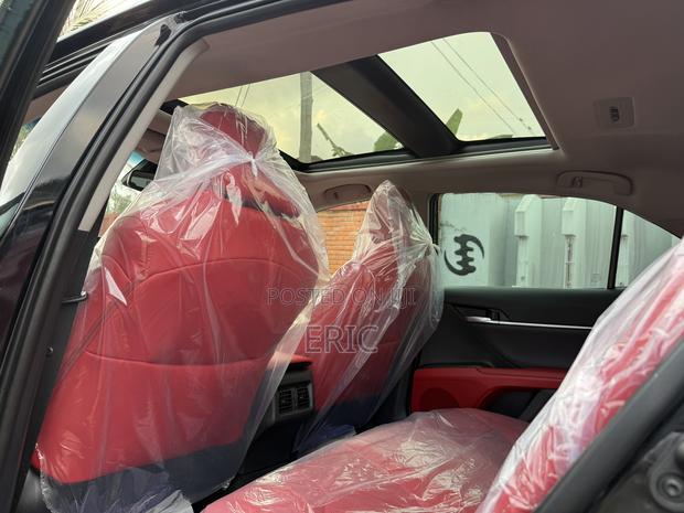Toyota Camry XSE 2022 Black · Photo 5