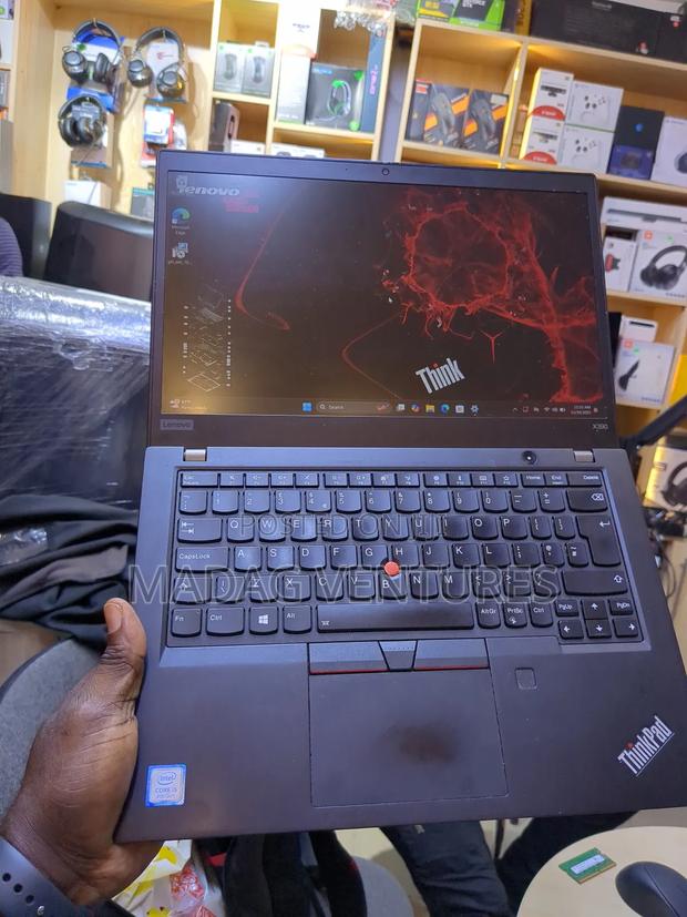 Laptop Lenovo ThinkPad X390 16GB Intel Core I5 SSD 256GB · Photo 2