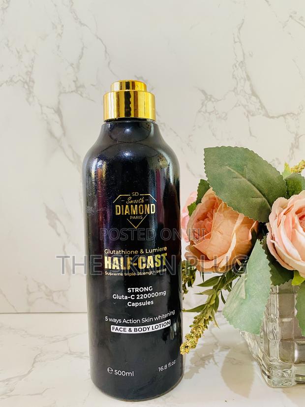 Smooth Diamond Face and Body Lotion · Photo 4