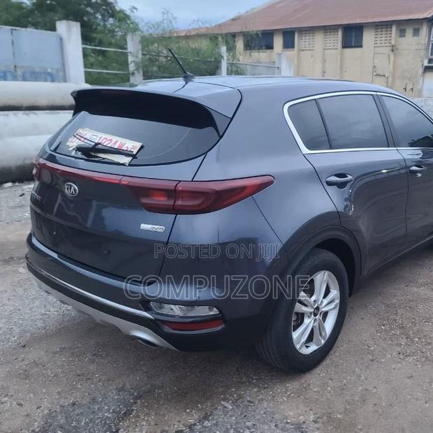 Kia Sportage 2019 Gray · Photo 6