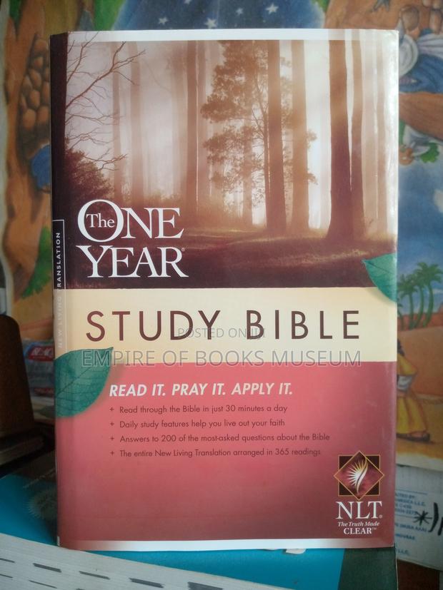 The One Year Study Bible Nlt: Tyndale · Photo 2