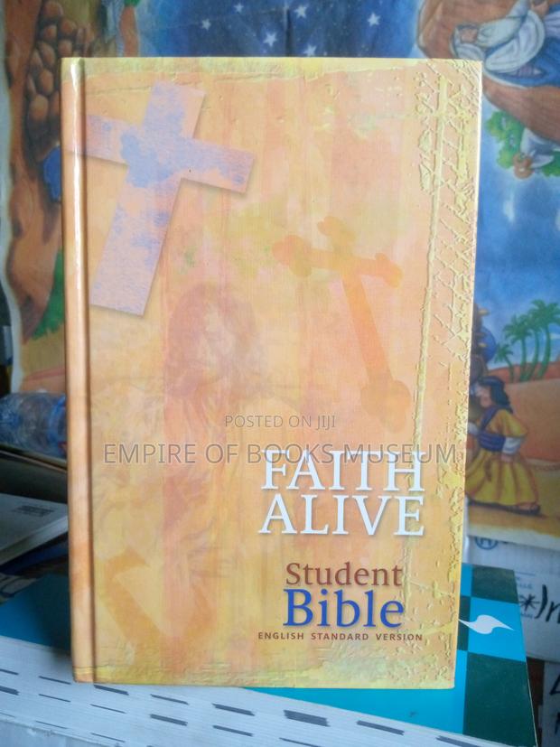 Faith Alive Student Bible-Esv Hardcover · Photo 1