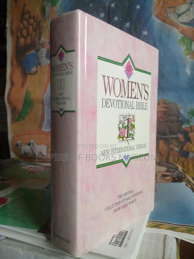 Women's Devotional Bible 2 Niv 1993 Zondervan · Photo 1