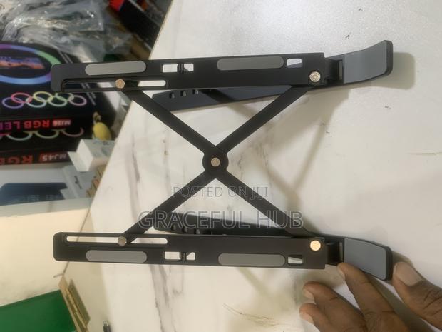 Laptop Stand · Photo 4