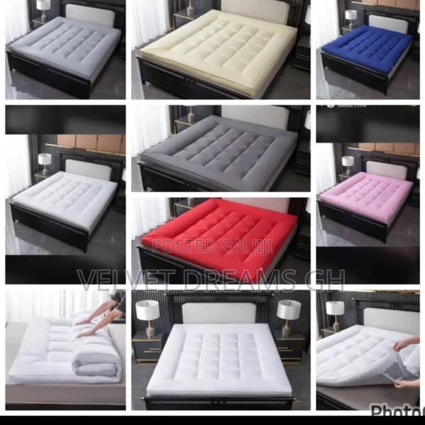 Premium Bed Topper for Maximum Comfort and Restful Nights · Photo 1