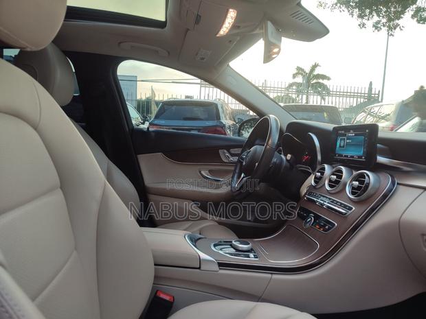 Mercedes-Benz C300 Base C300 AWD 4MATIC Sedan 2019 Black · Photo 5